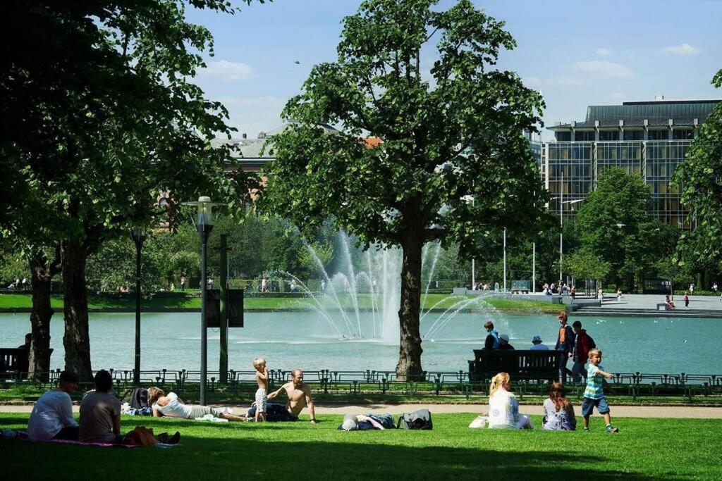 Appartamento New! Modern City Apt: Central W/ Private Entrence Bergen Esterno foto