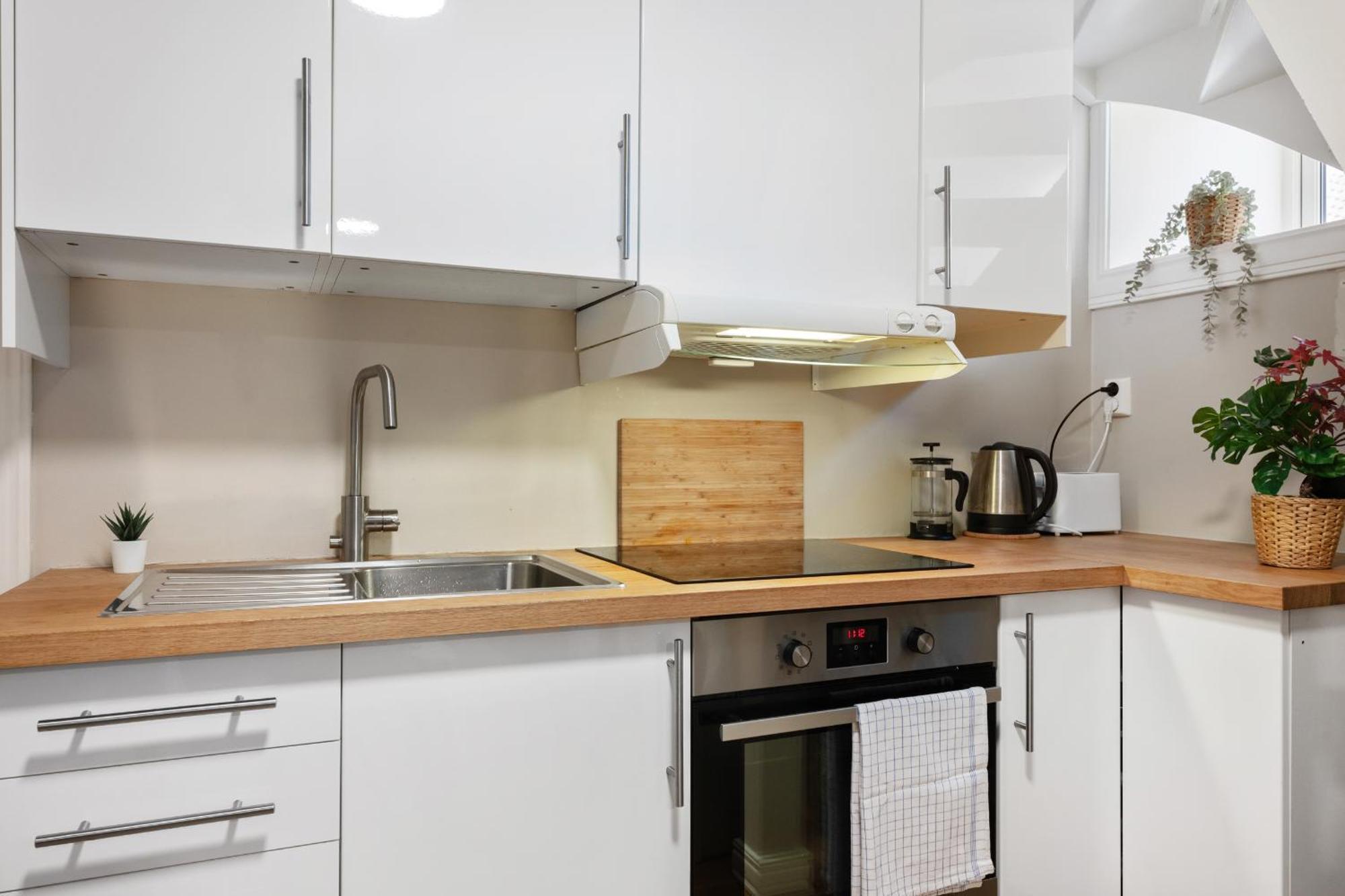 Appartamento New! Modern City Apt: Central W/ Private Entrence Bergen Esterno foto